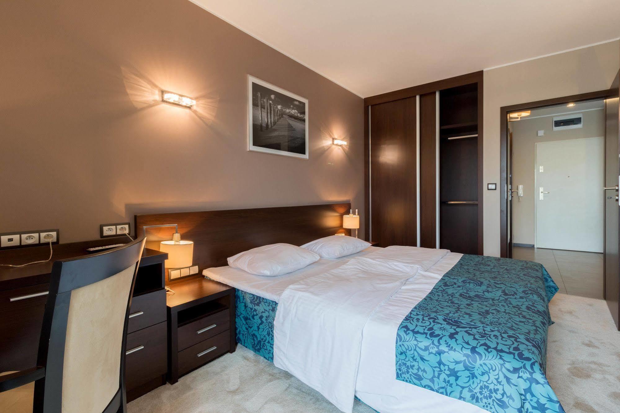 Aquarius-Aqua Apartment Kolobrzeg Bagian luar foto