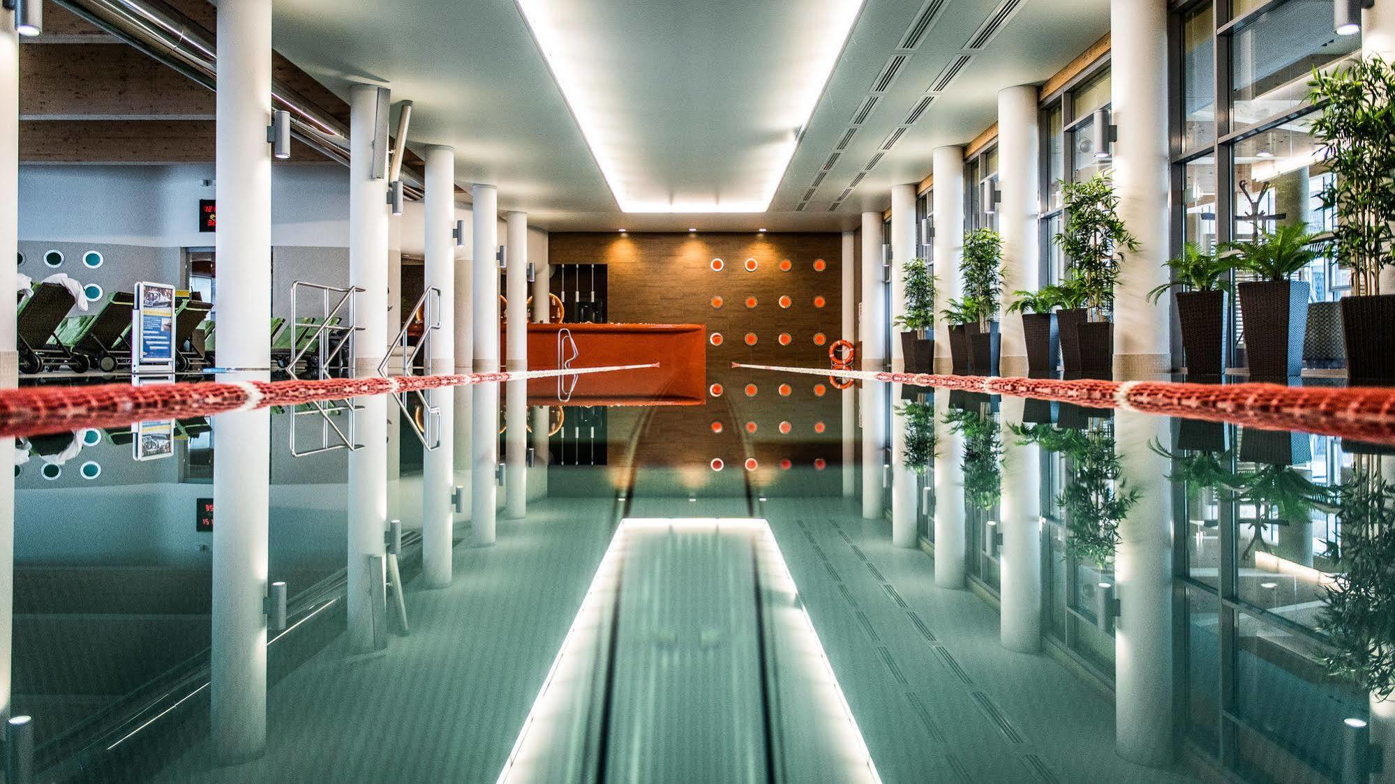 Aquarius-Aqua Apartment Kolobrzeg Bagian luar foto